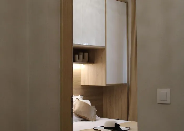 Comfy Center Nikiti (Sithonia)