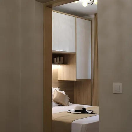 Comfy Center Nikiti (Sithonia)