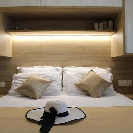 Comfy Center Apartment *