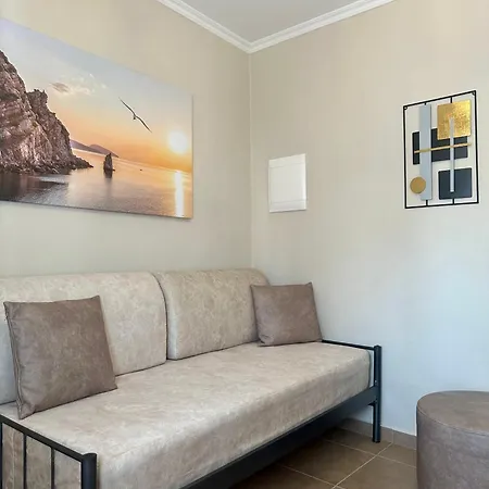 Comfy Center Nikiti (Sithonia)