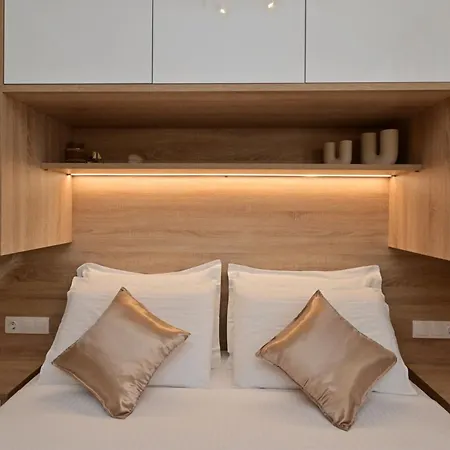 Comfy Center Apartment *