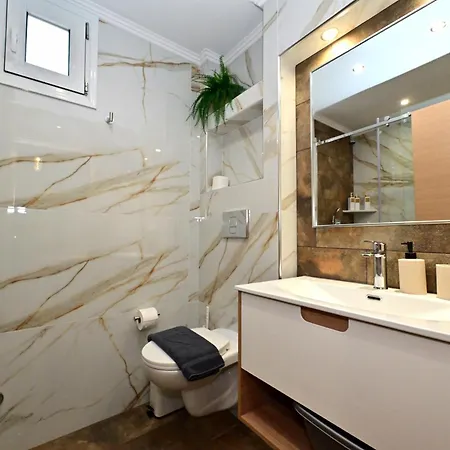 Comfy Center Apartment *