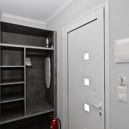 Apartment Comfy Center