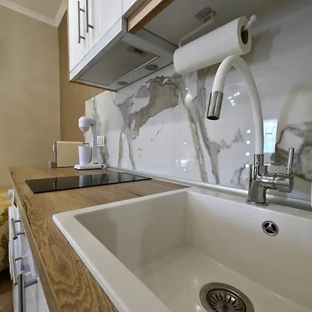 Comfy Center Apartment *