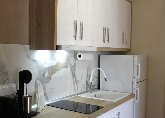 Comfy Center Nikiti (Sithonia)